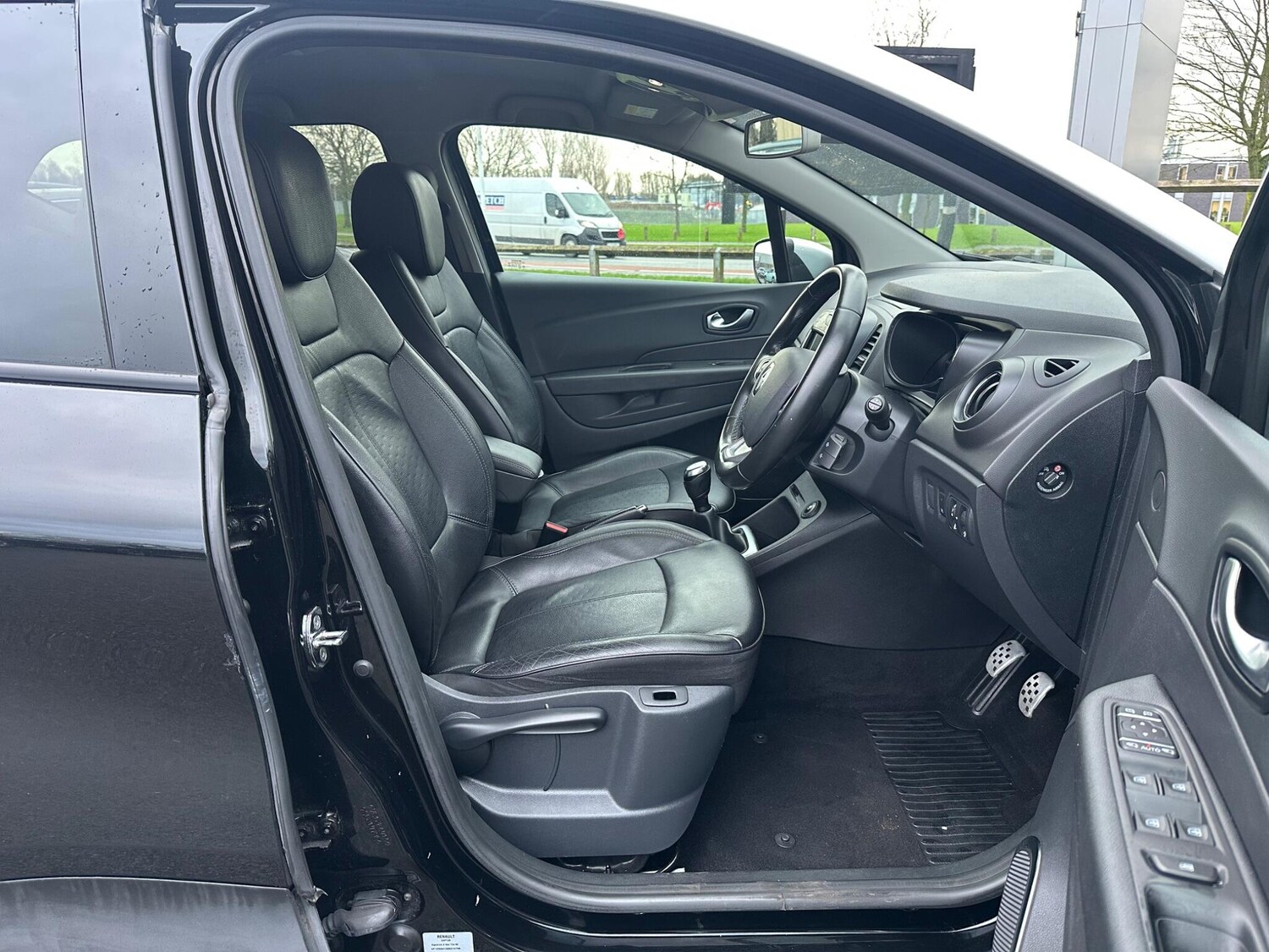 Used Renault Captur 2018 for sale - 77496362: Photo 14