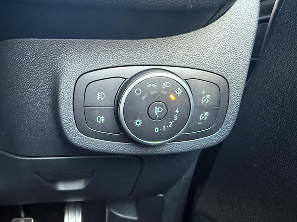 Used Ford Fiesta 2020 for sale - 76306984: Photo 41