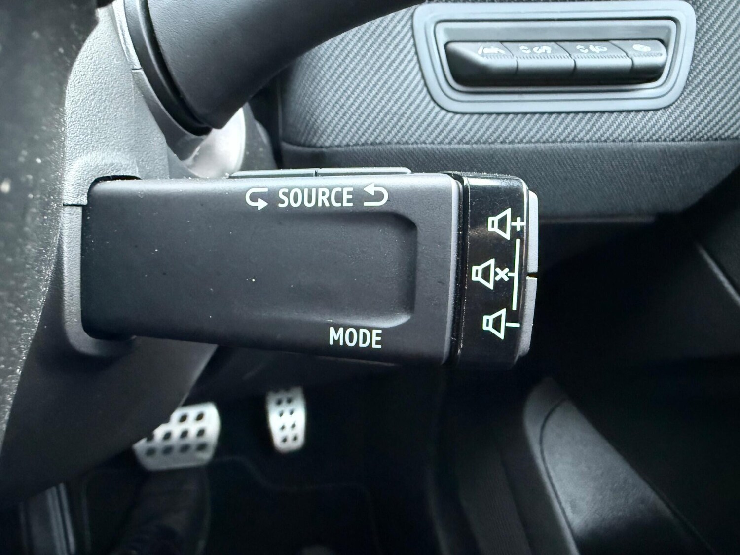 Used Renault Clio 2024 for sale - 77467997: Photo 40