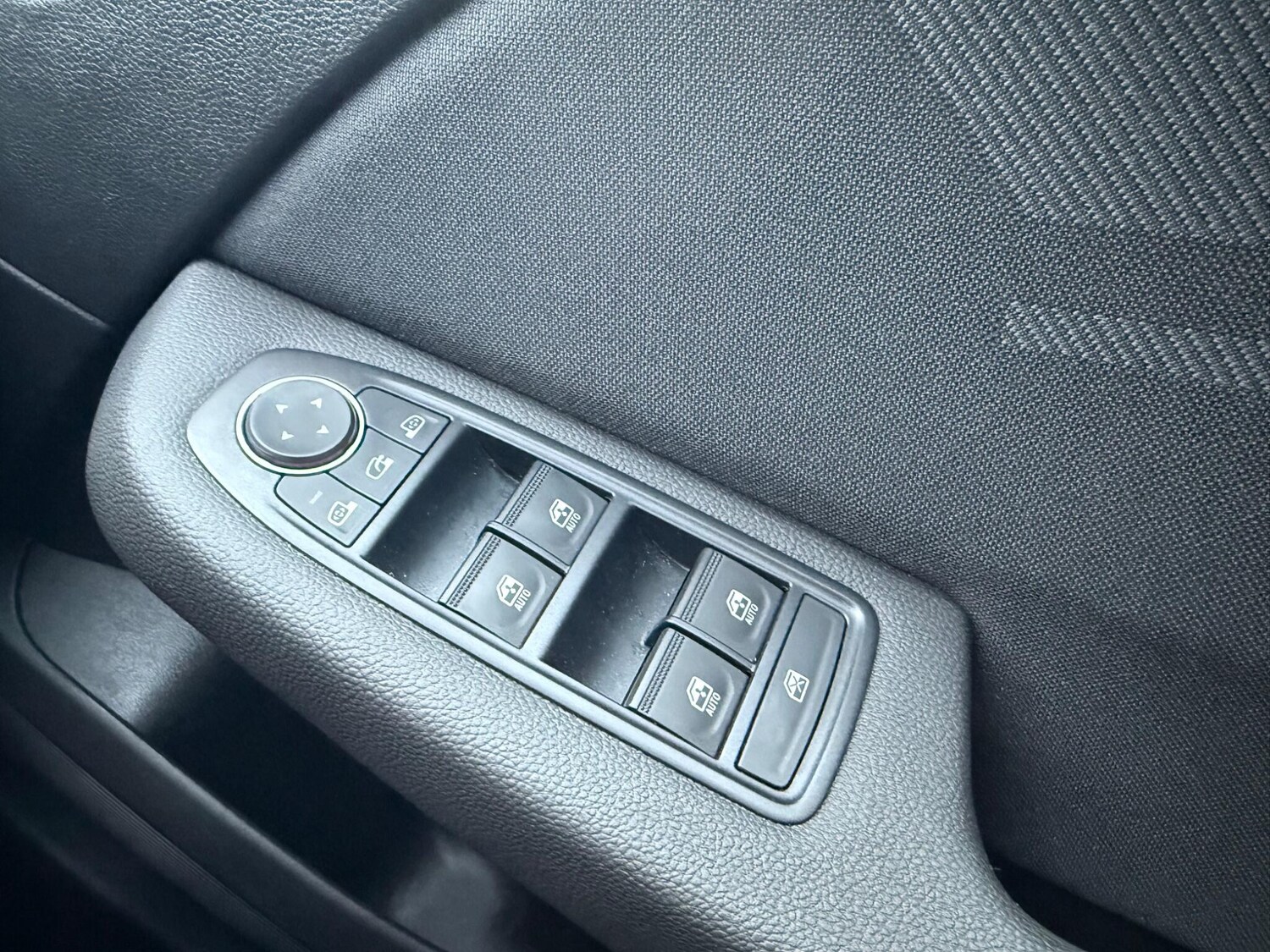 Used Renault Clio 2024 for sale - 77467997: Photo 41