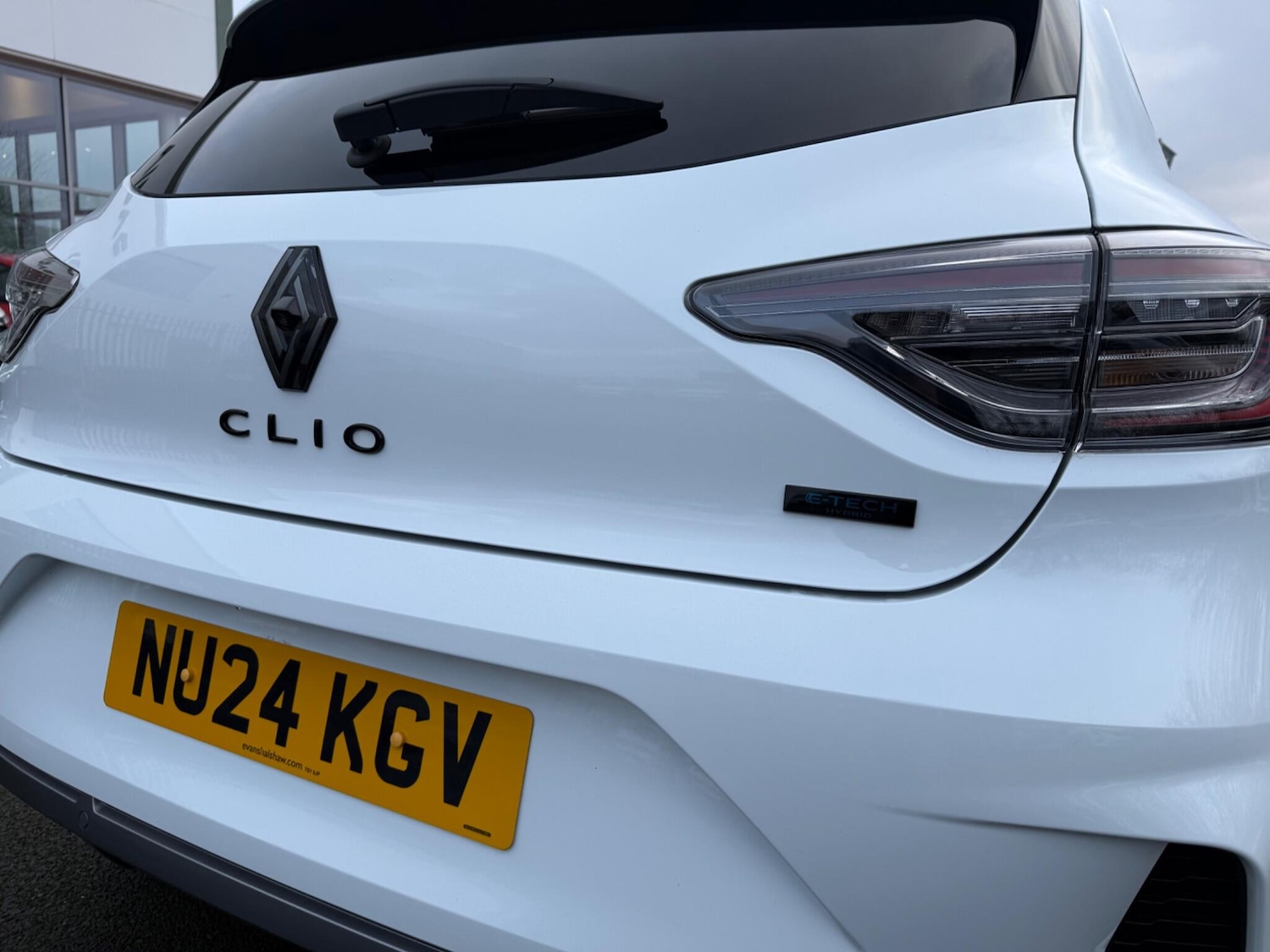 Used Renault Clio 2024 for sale - 77467997: Photo 9