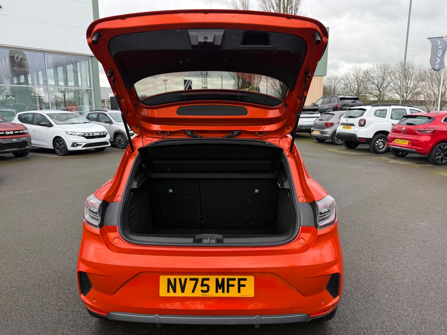 Used Renault Clio 2025 for sale - 77710353: Photo 14