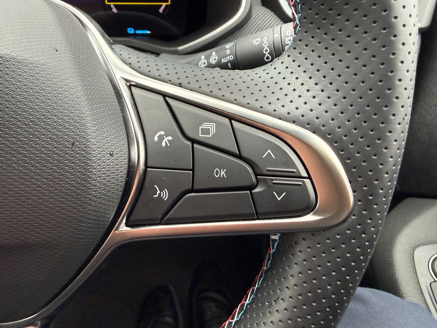 Used Renault Clio 2025 for sale - 77710353: Photo 36