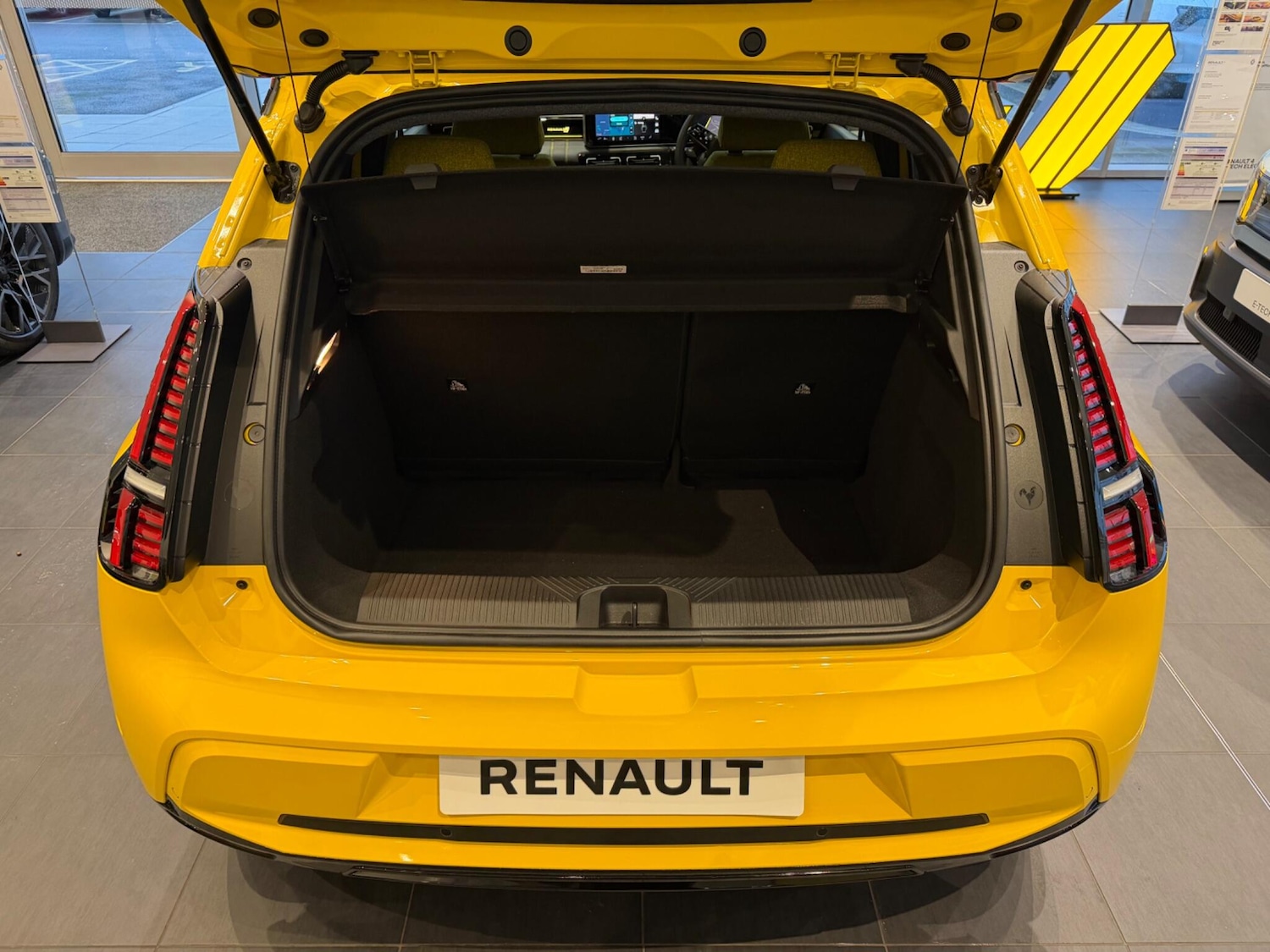 Used Renault 5 E-Tech electric for sale - 77412151: Photo 16