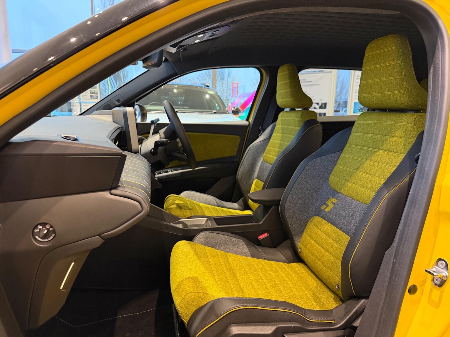 Used Renault 5 E-Tech electric for sale - 77412151: Photo 18