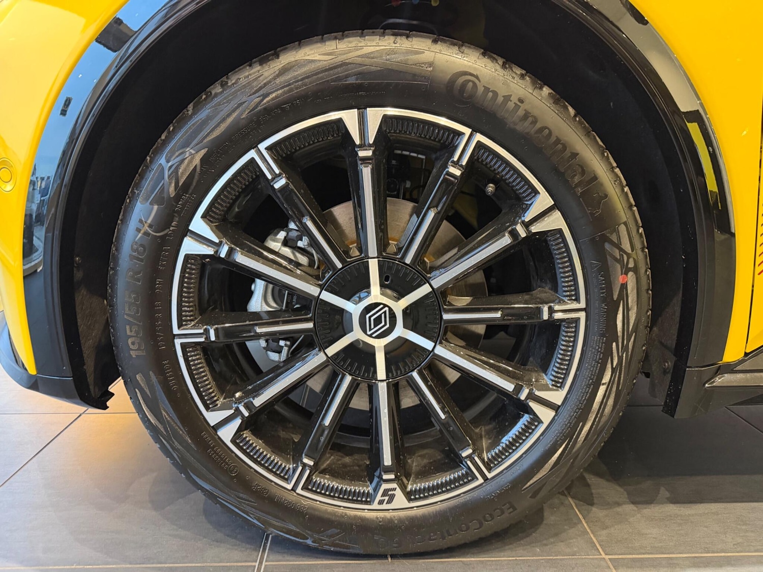 Used Renault 5 E-Tech electric for sale - 77412151: Photo 7