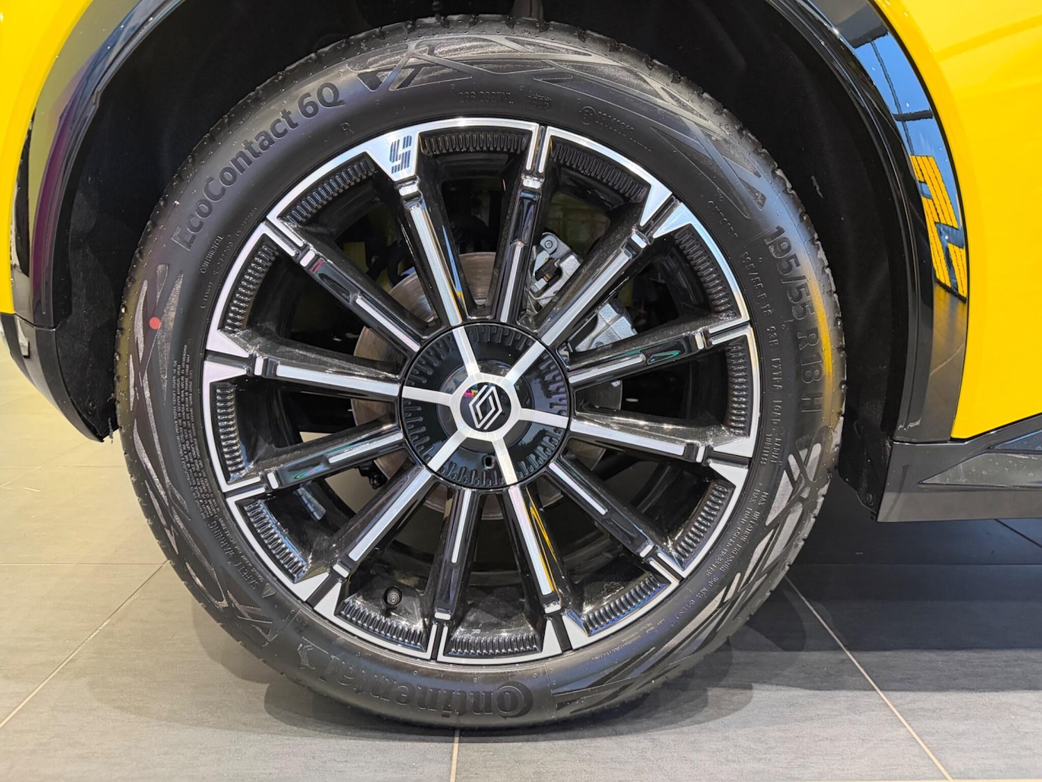 Used Renault 5 E-Tech electric for sale - 77412151: Photo 9