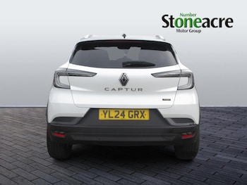 Used Renault Captur 2024 for sale - 77710182: Photo