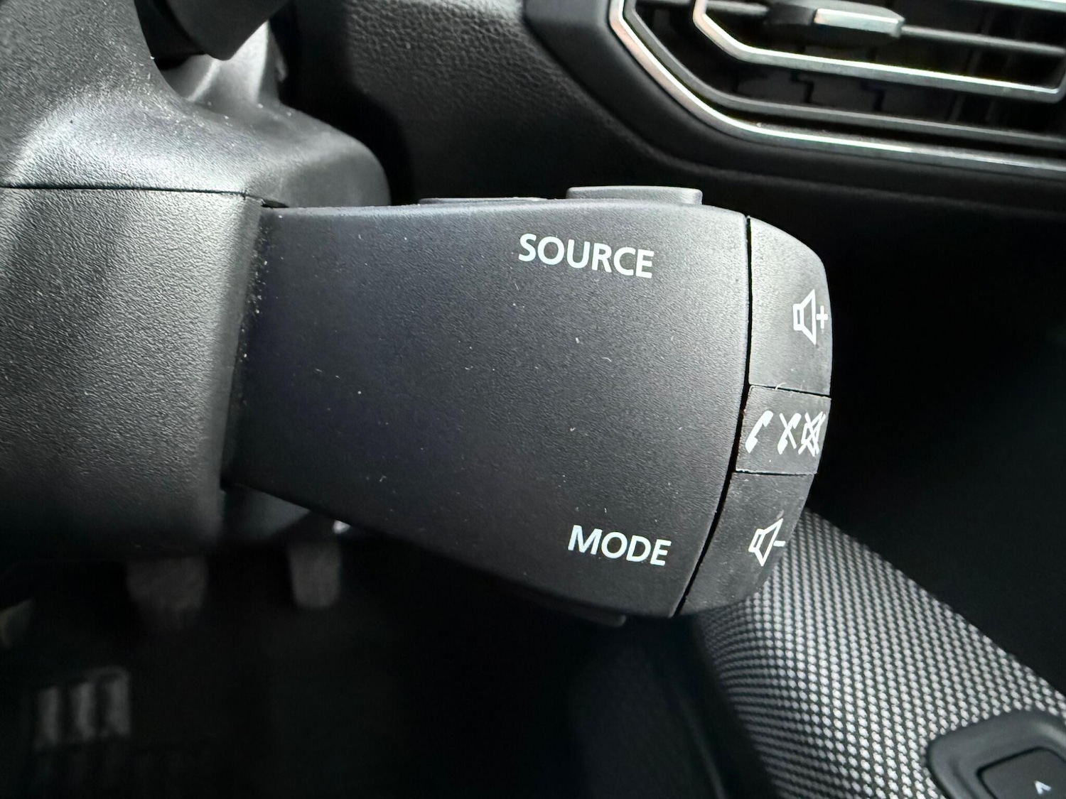 Used Dacia Jogger 2022 for sale - 77625848: Photo 42