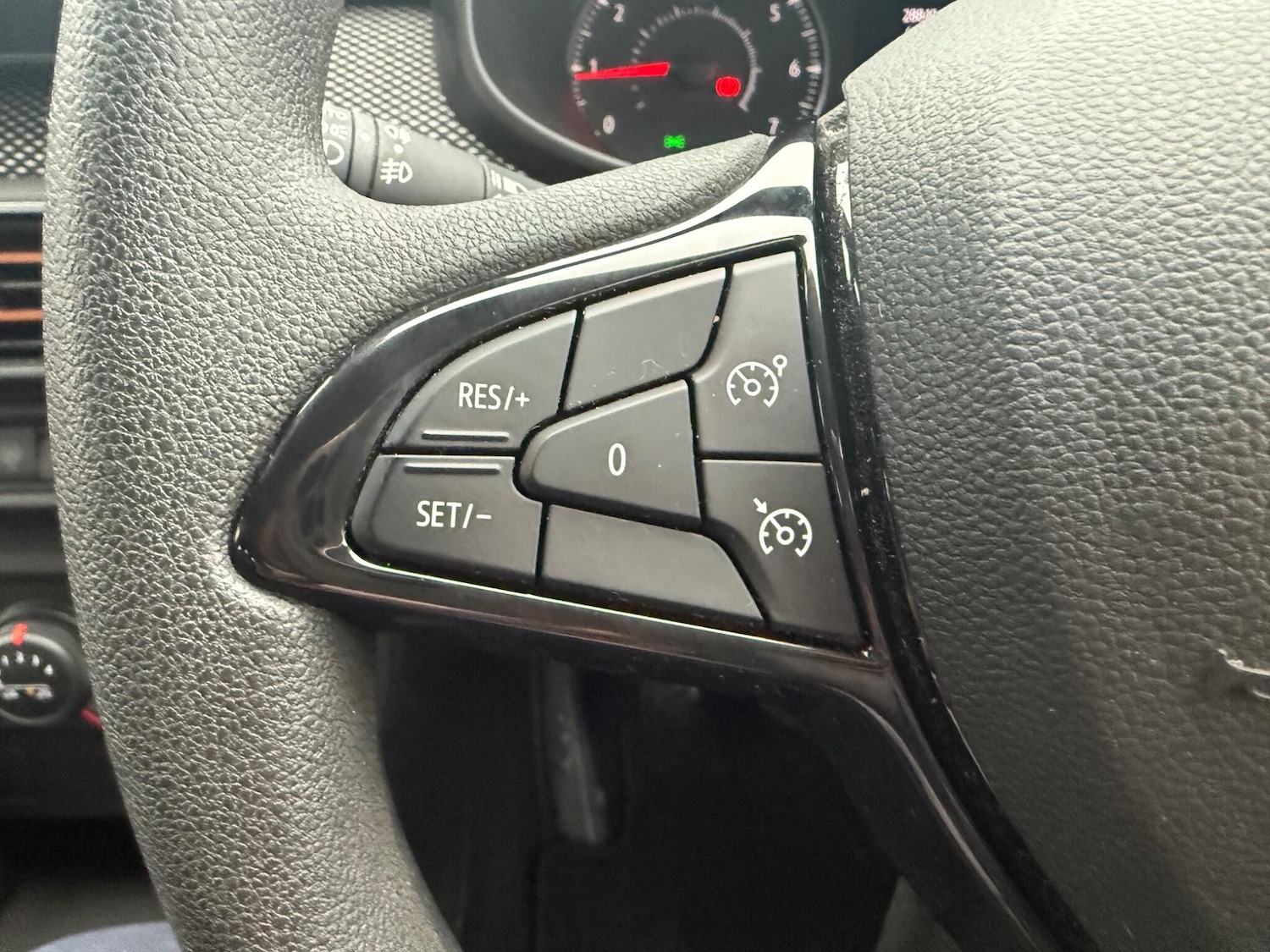 Used Dacia Sandero Stepway 2023 for sale - 77267128: Photo 31