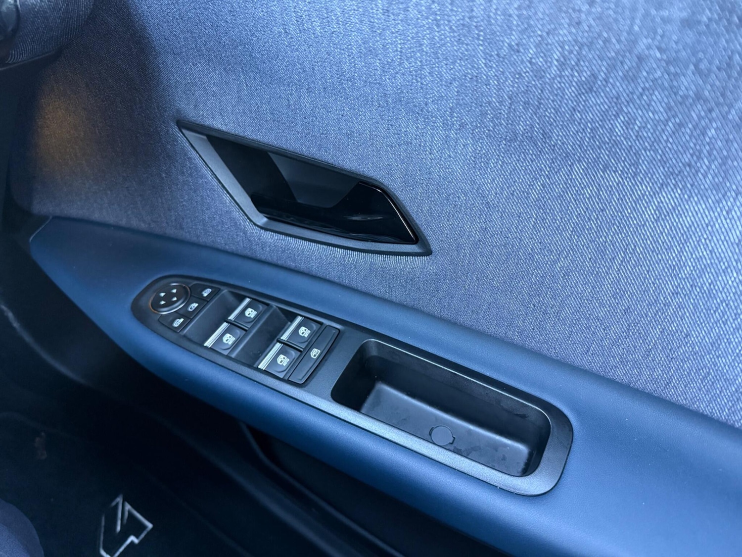 Used Renault 4 2025 for sale - 76781678: Photo 44