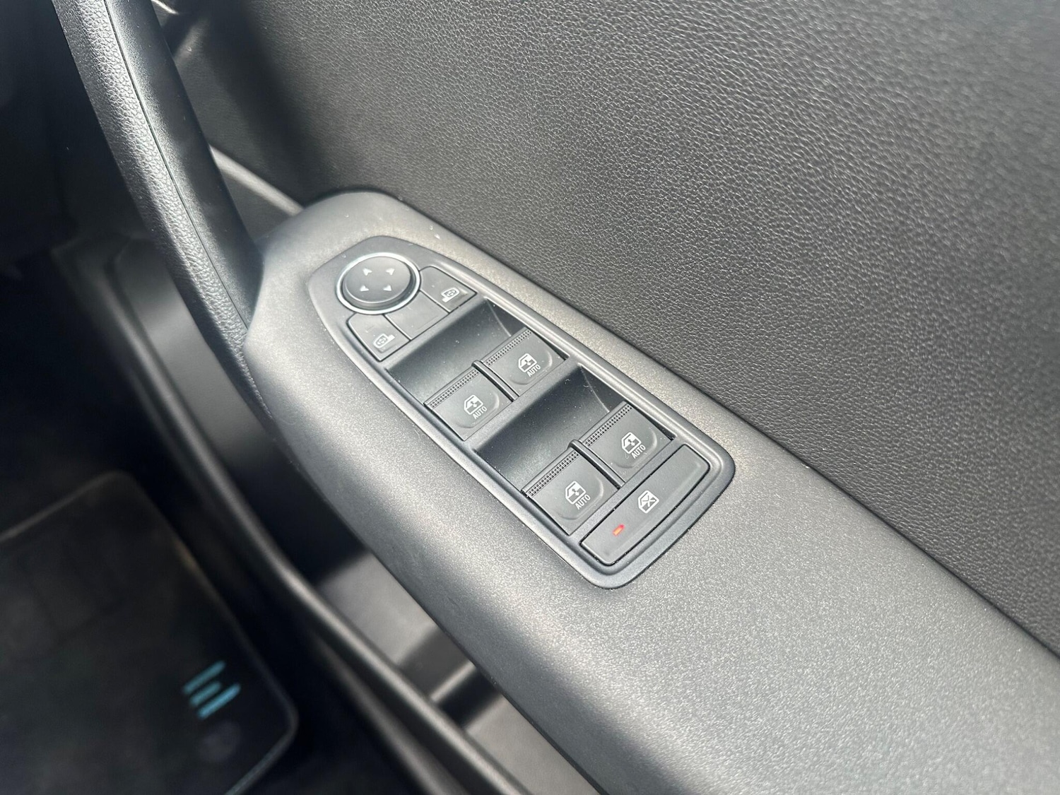 Used Renault Captur 2023 for sale - 78072742: Photo 18