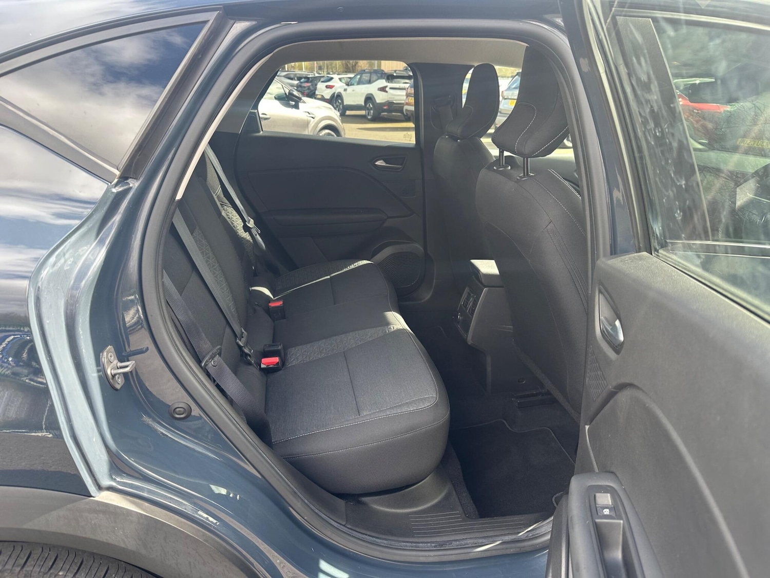 Used Renault Captur 2023 for sale - 78072742: Photo 5