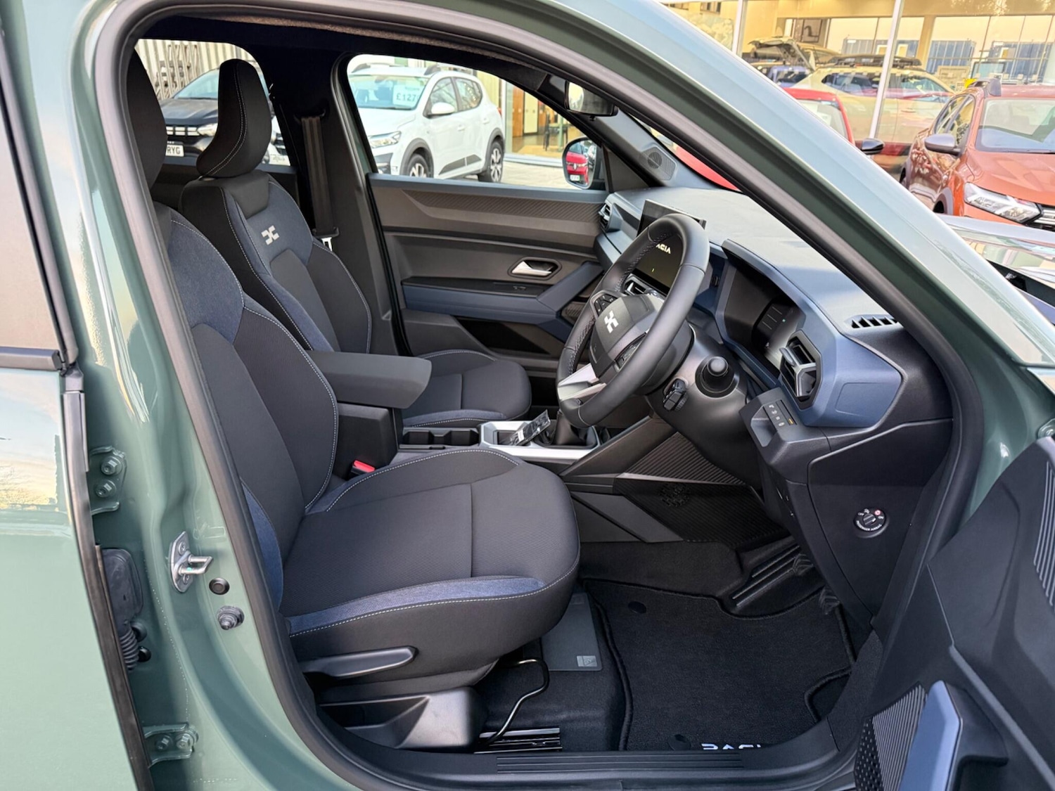 Used Dacia Duster 2025 for sale - 77073887: Photo 16