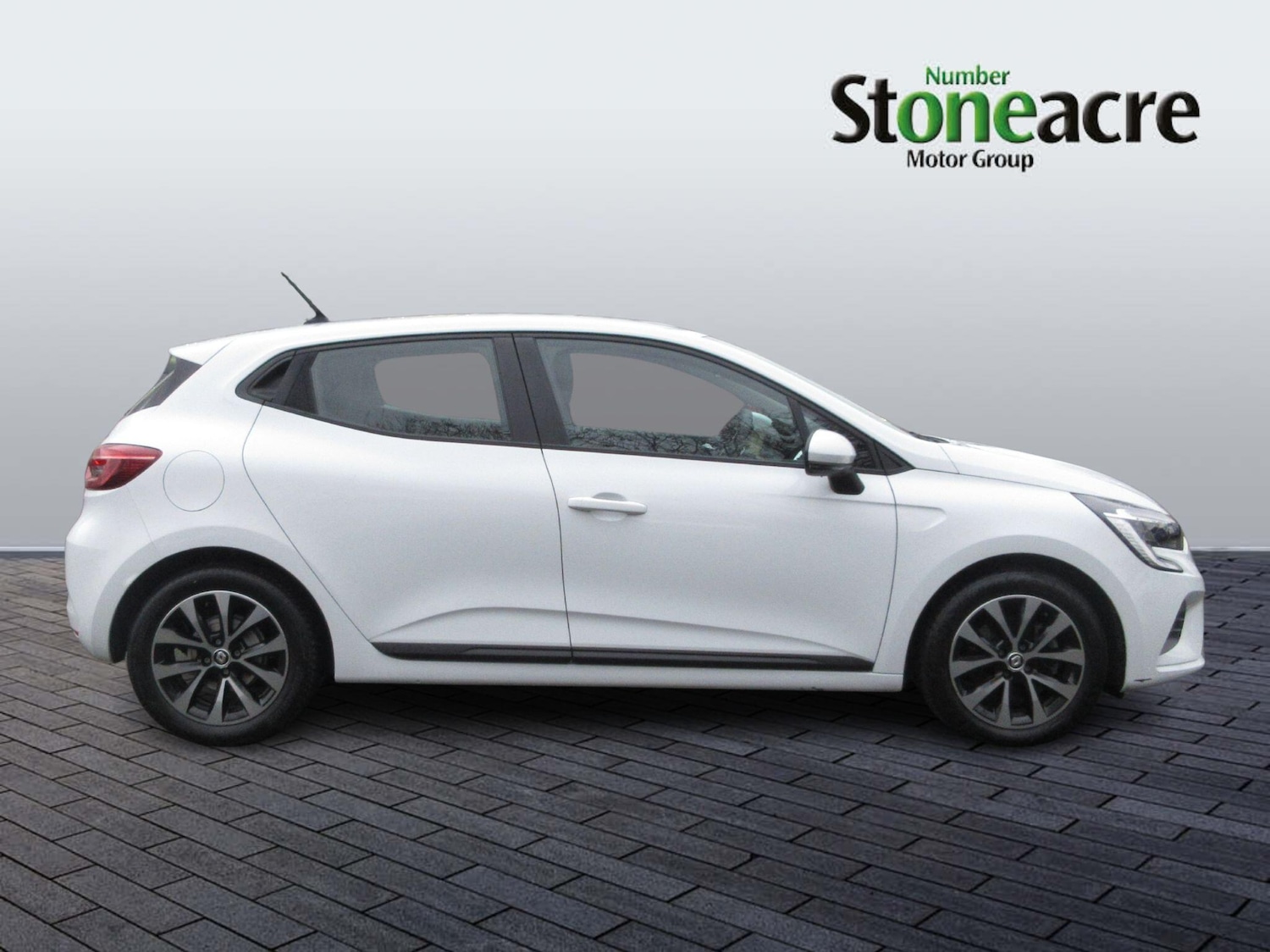 Used Renault Clio 2022 for sale - 77559751: Photo 2