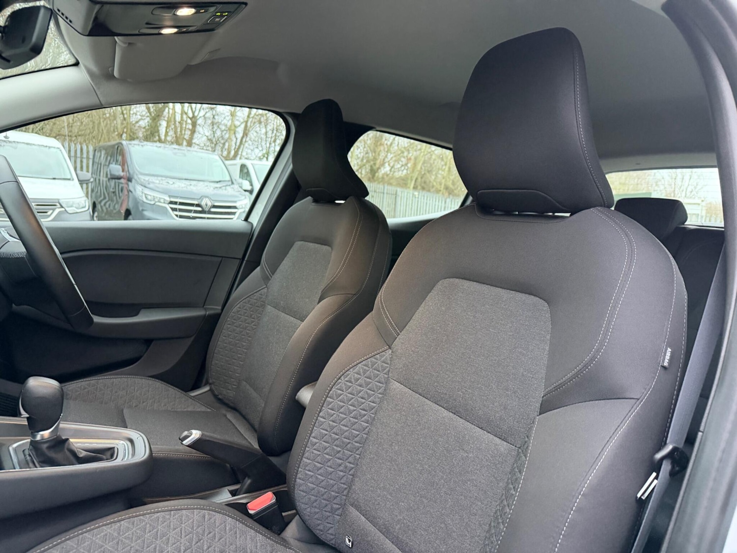 Used Renault Clio 2022 for sale - 77559751: Photo 37