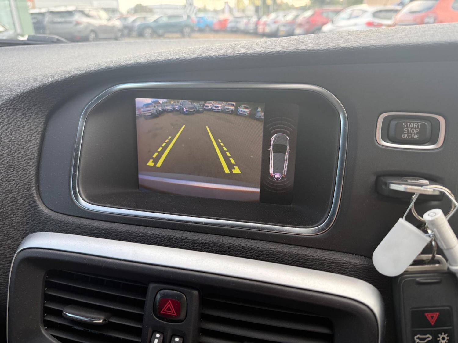 Used Volvo V40 2018 for sale - 76189399: Photo 29