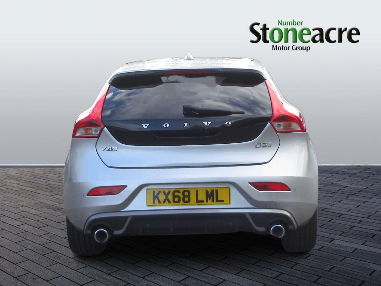 Used Volvo V40 2018 for sale - 76189399: Photo 4