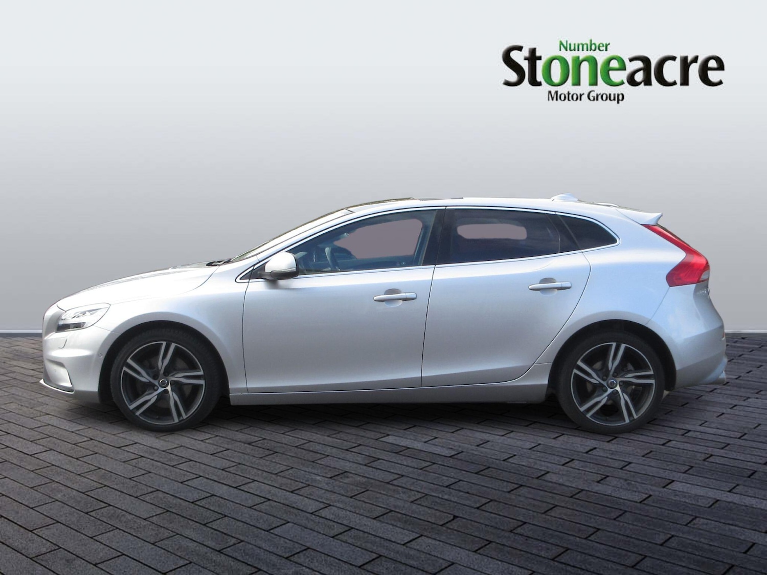 Used Volvo V40 2018 for sale - 76189399: Photo 6