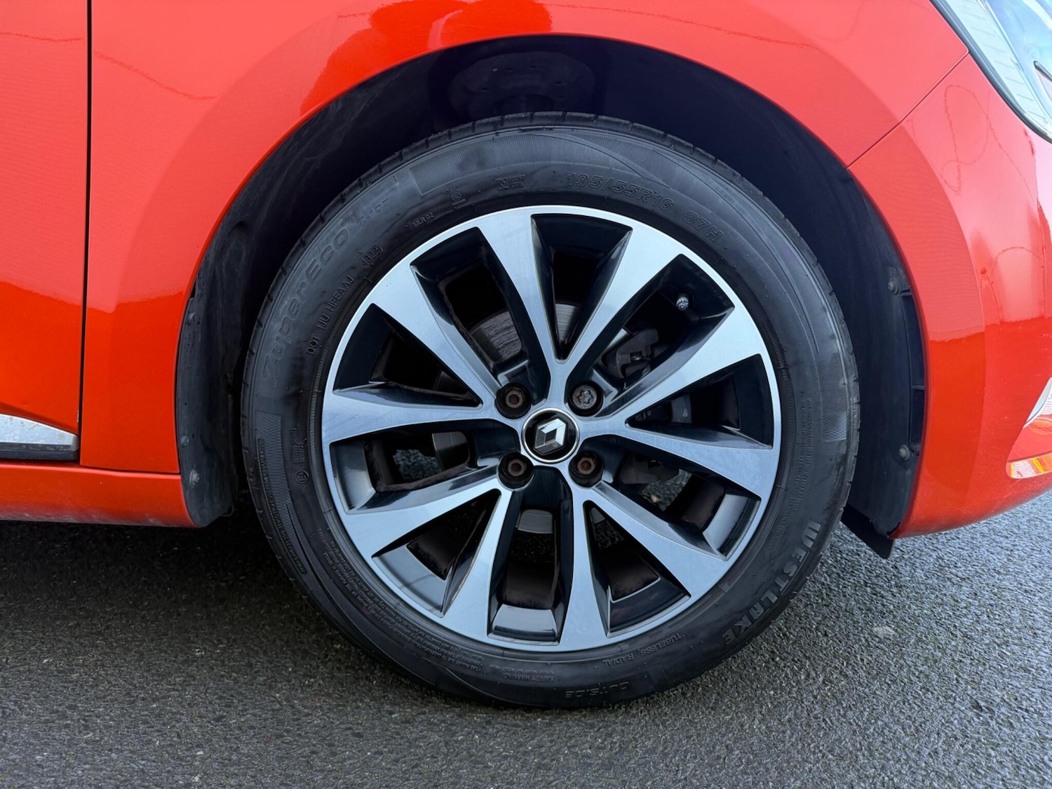 Used Renault Clio 2020 for sale - 76927057: Photo 15