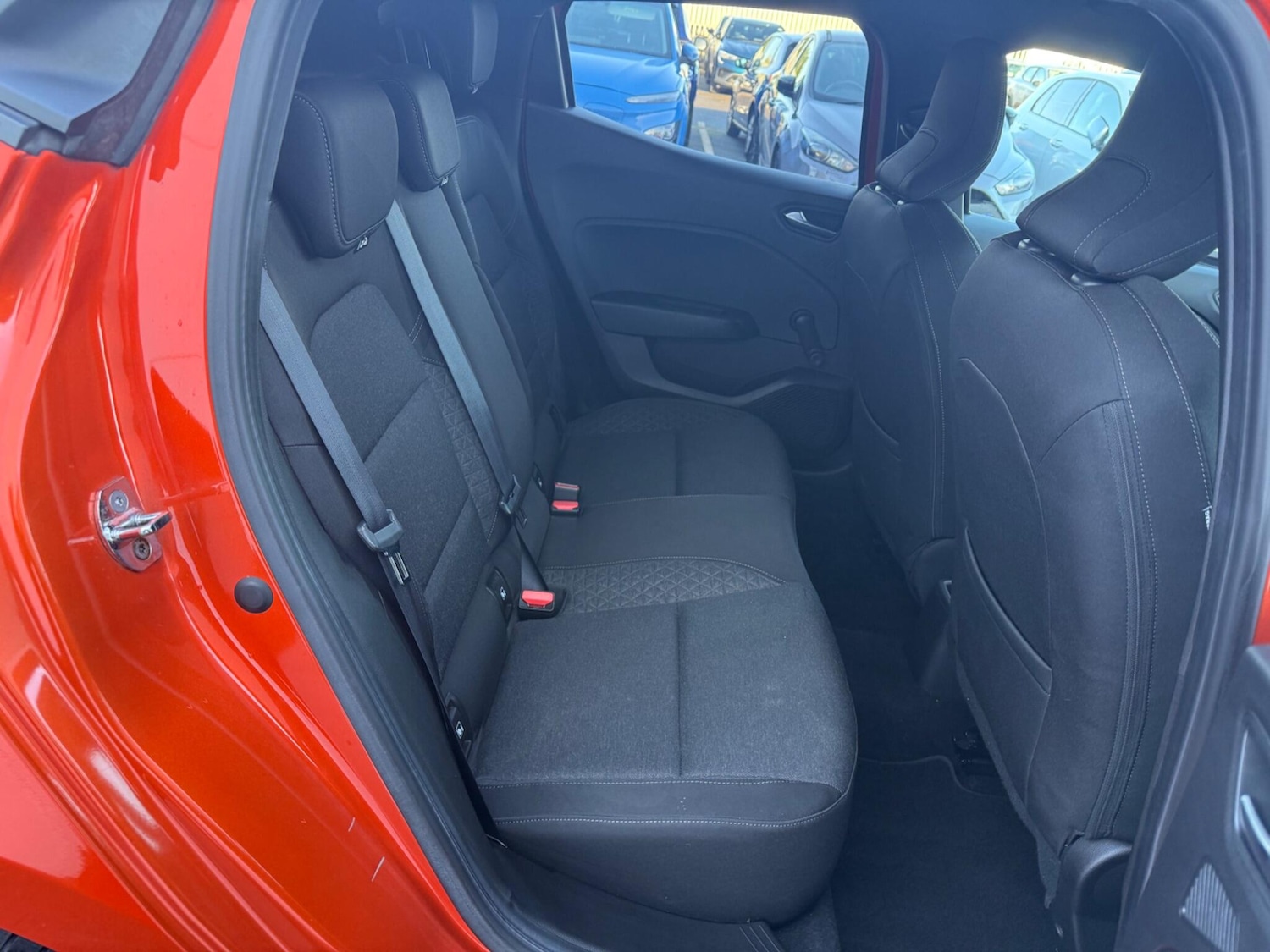 Used Renault Clio 2020 for sale - 76927057: Photo 18