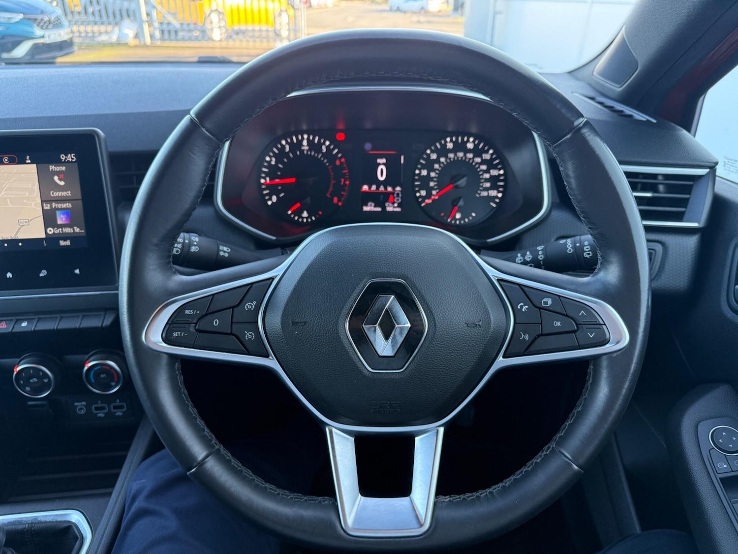 Used Renault Clio 2020 for sale - 76927057: Photo 21