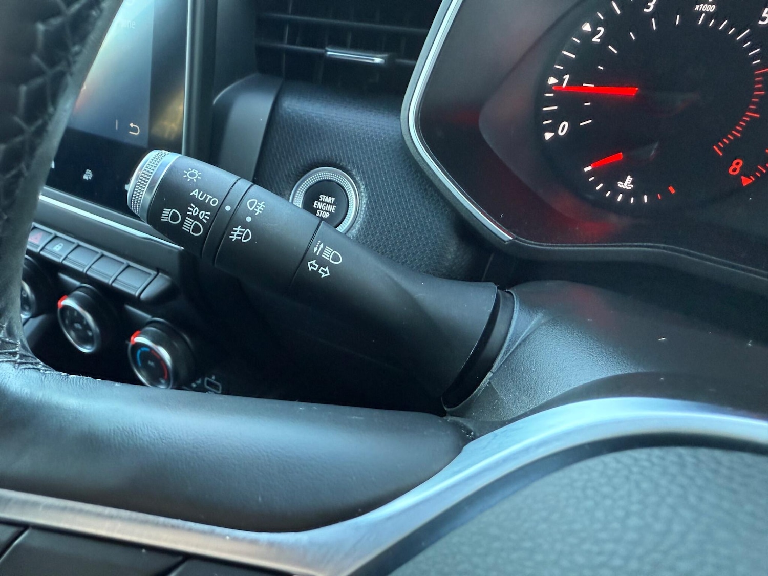 Used Renault Clio 2020 for sale - 76927057: Photo 35