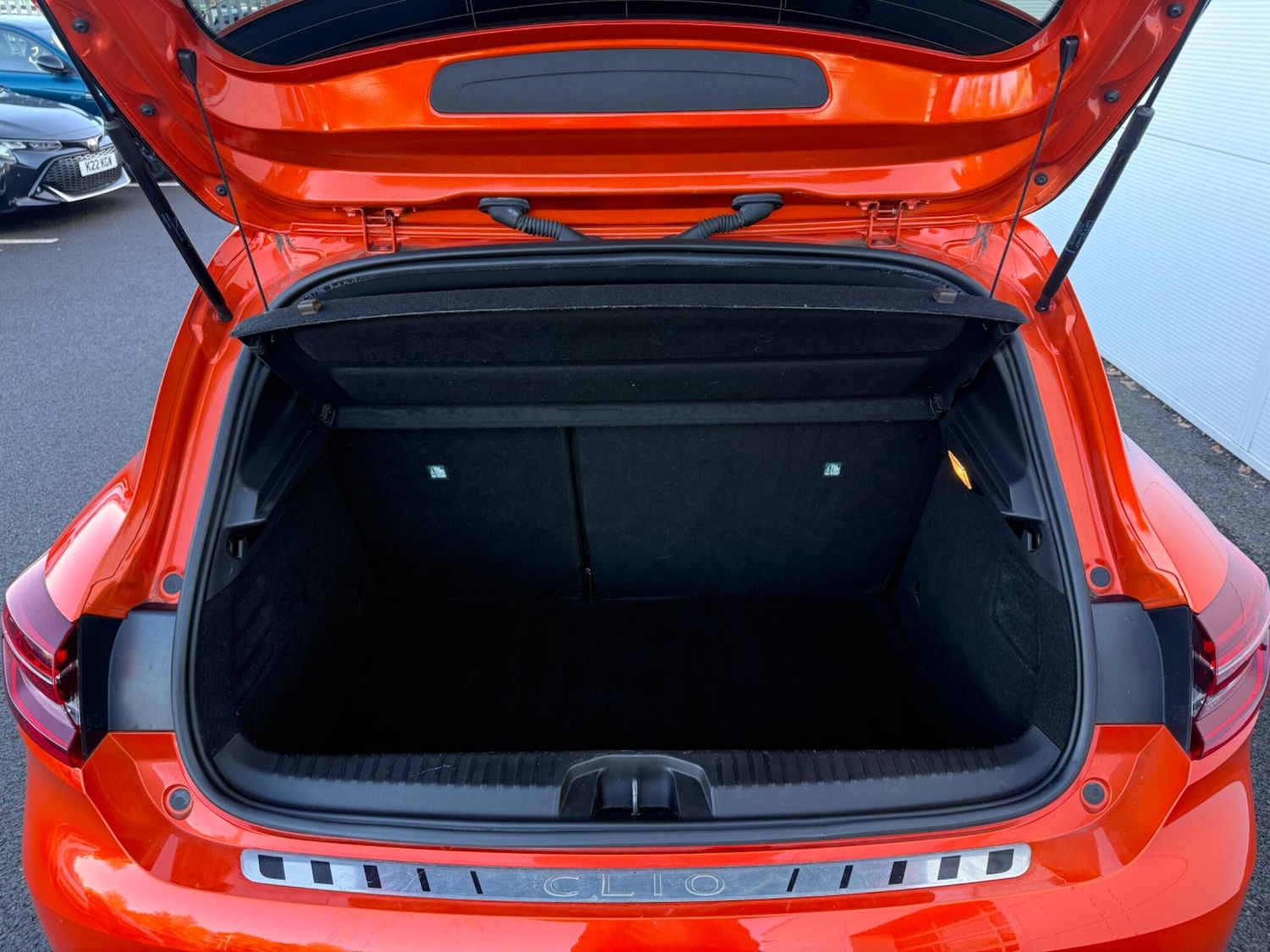 Used Renault Clio 2020 for sale - 76927057: Photo 9