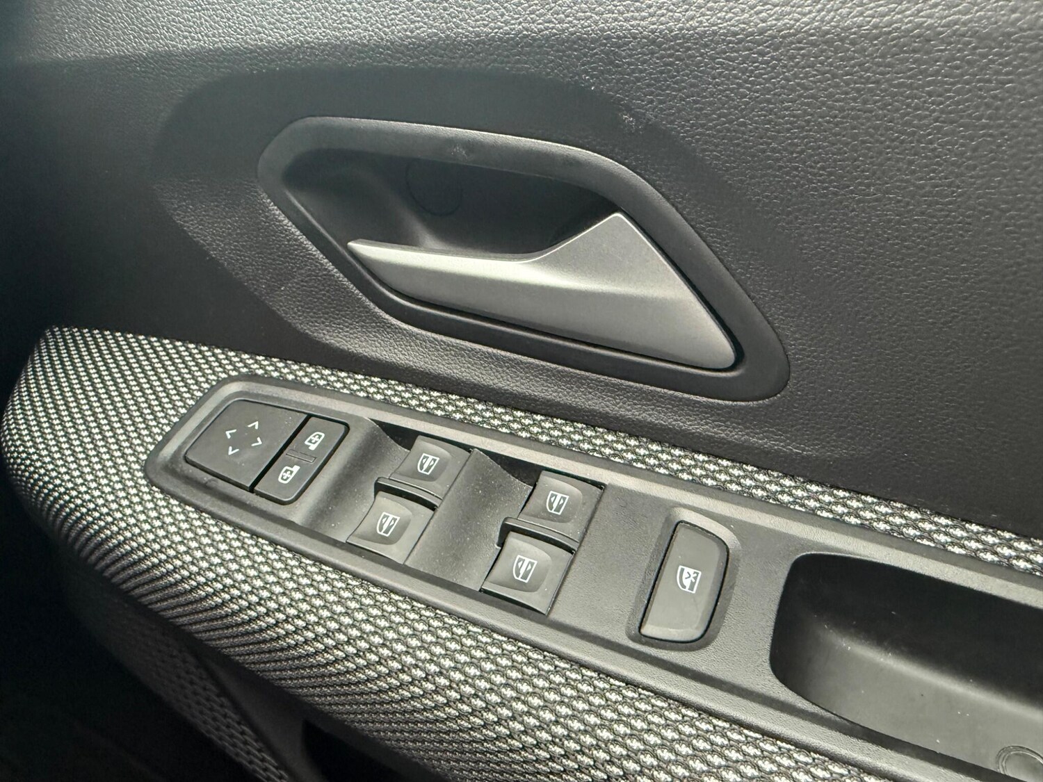 Used Dacia Sandero 2025 for sale - 76283704: Photo 39