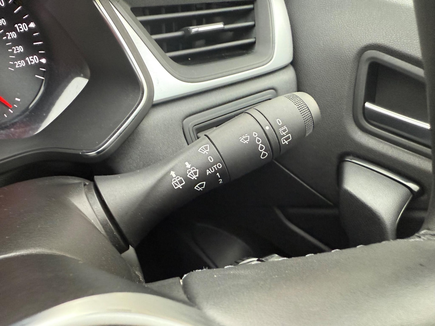 Used Renault Captur 2022 for sale - 76927073: Photo 34