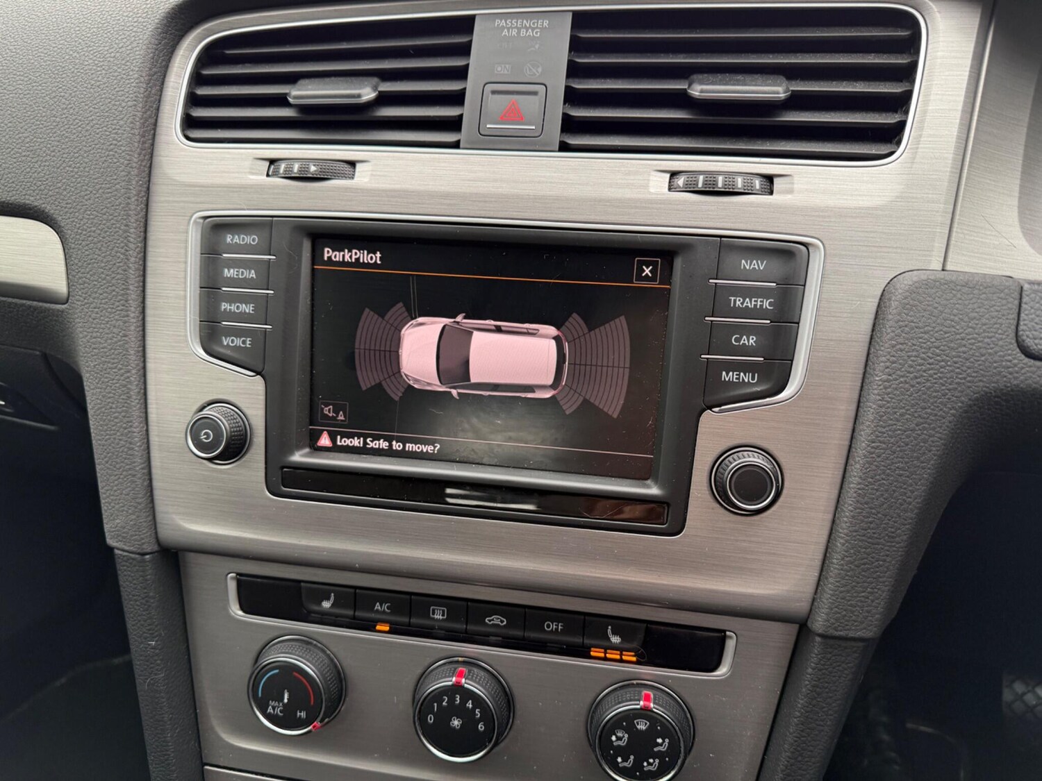 Used Volkswagen Golf 2016 for sale - 76765922: Photo 26