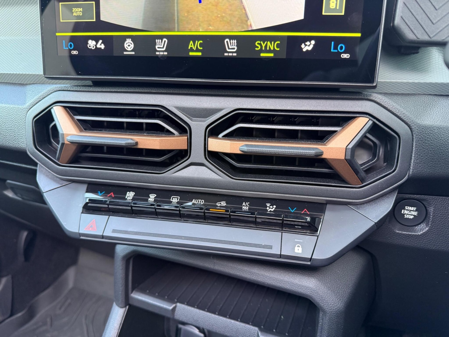 Used Dacia Bigster 2025 for sale - 78047437: Photo 38