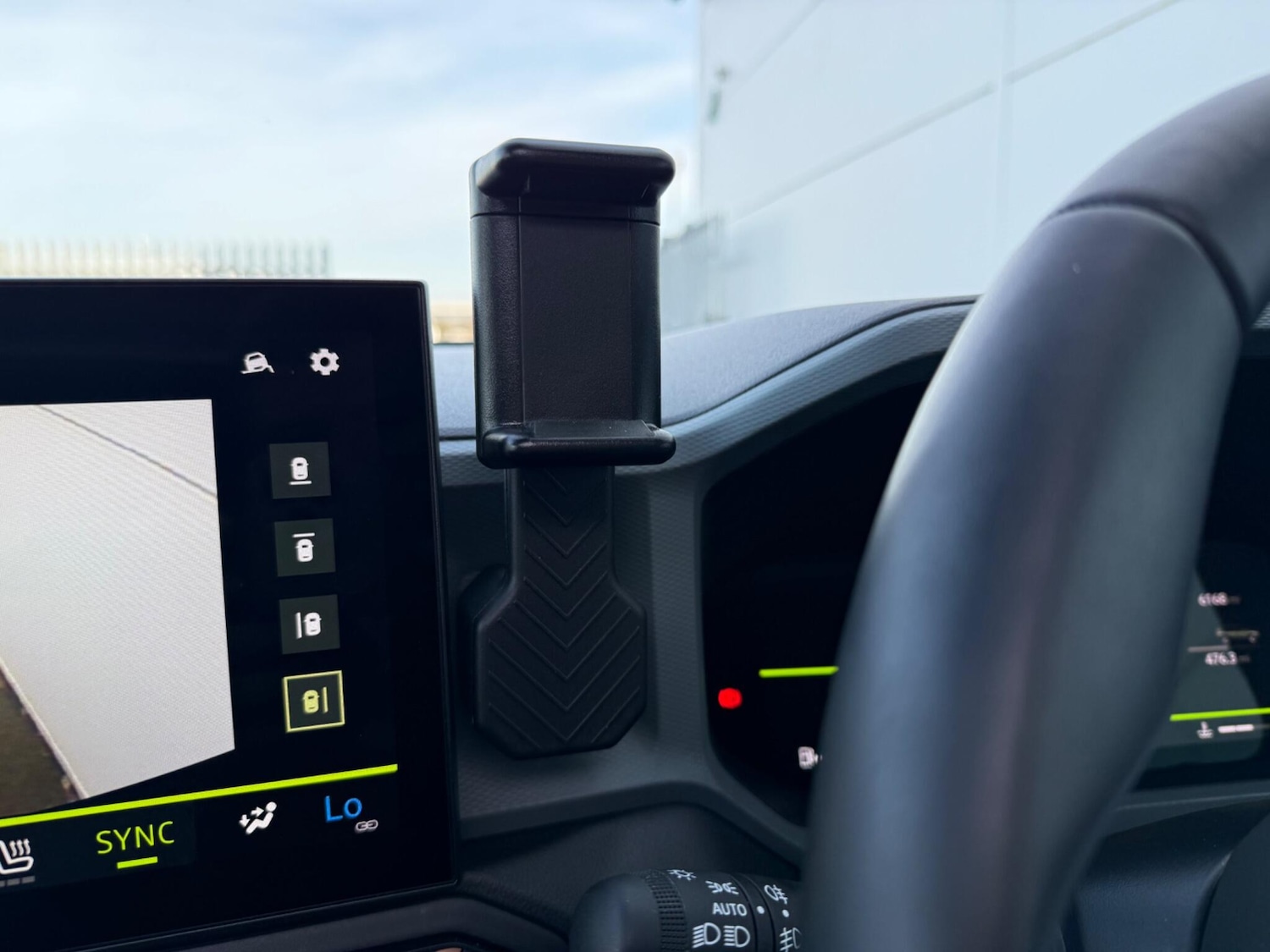 Used Dacia Bigster 2025 for sale - 78047437: Photo 42