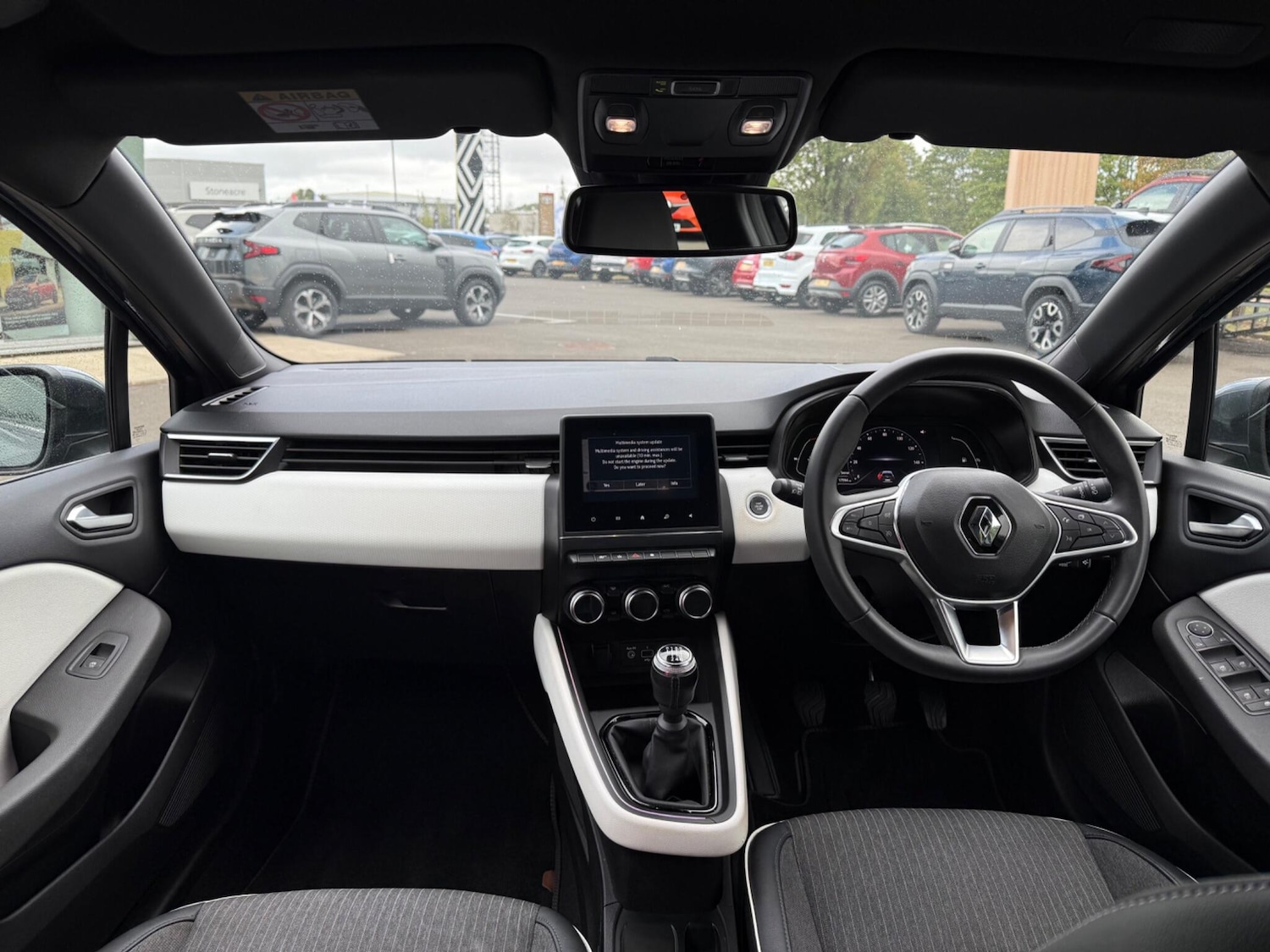 Used Renault Clio 2022 for sale - 76484485: Photo 17