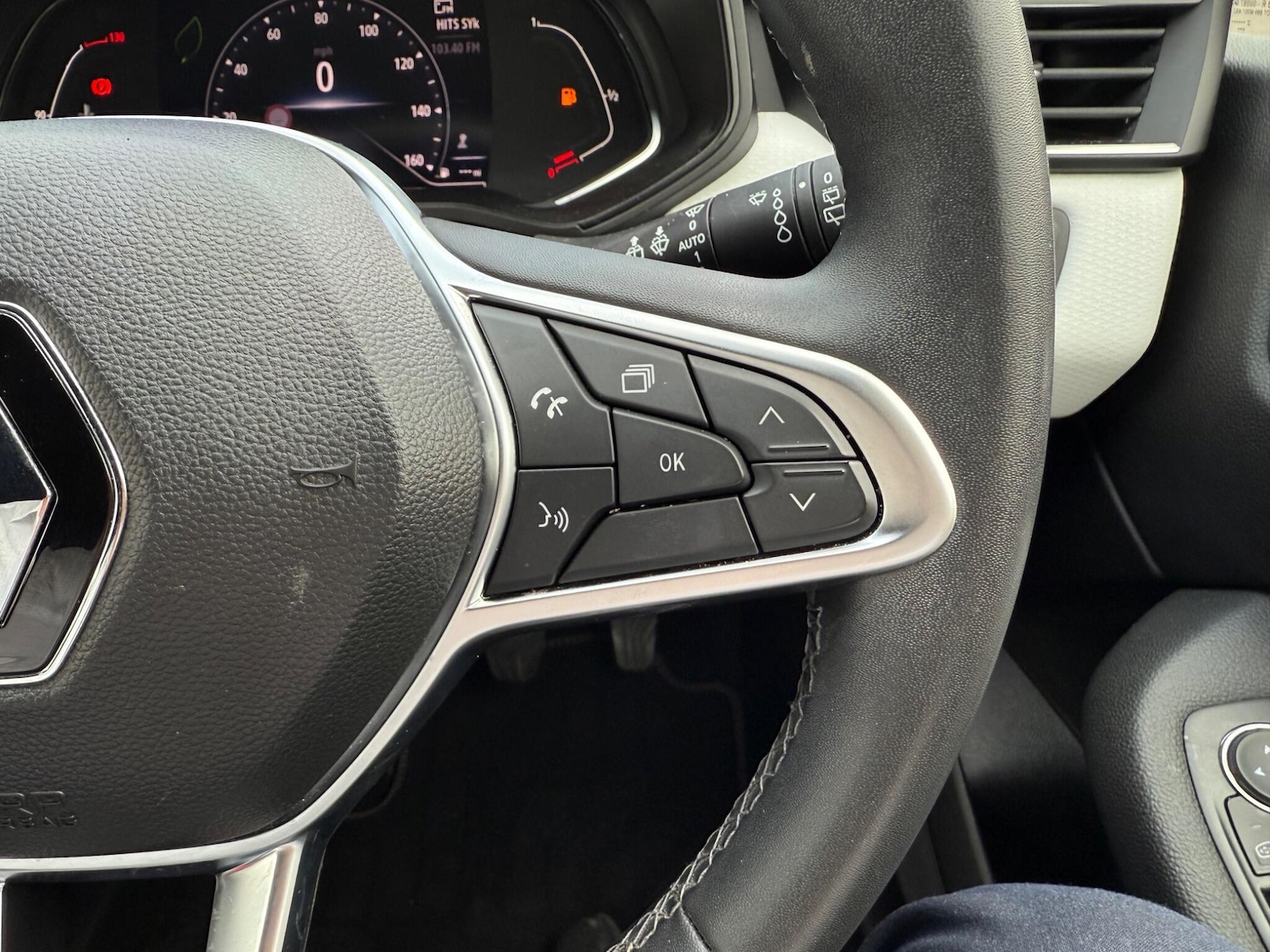 Used Renault Clio 2022 for sale - 76484485: Photo 36