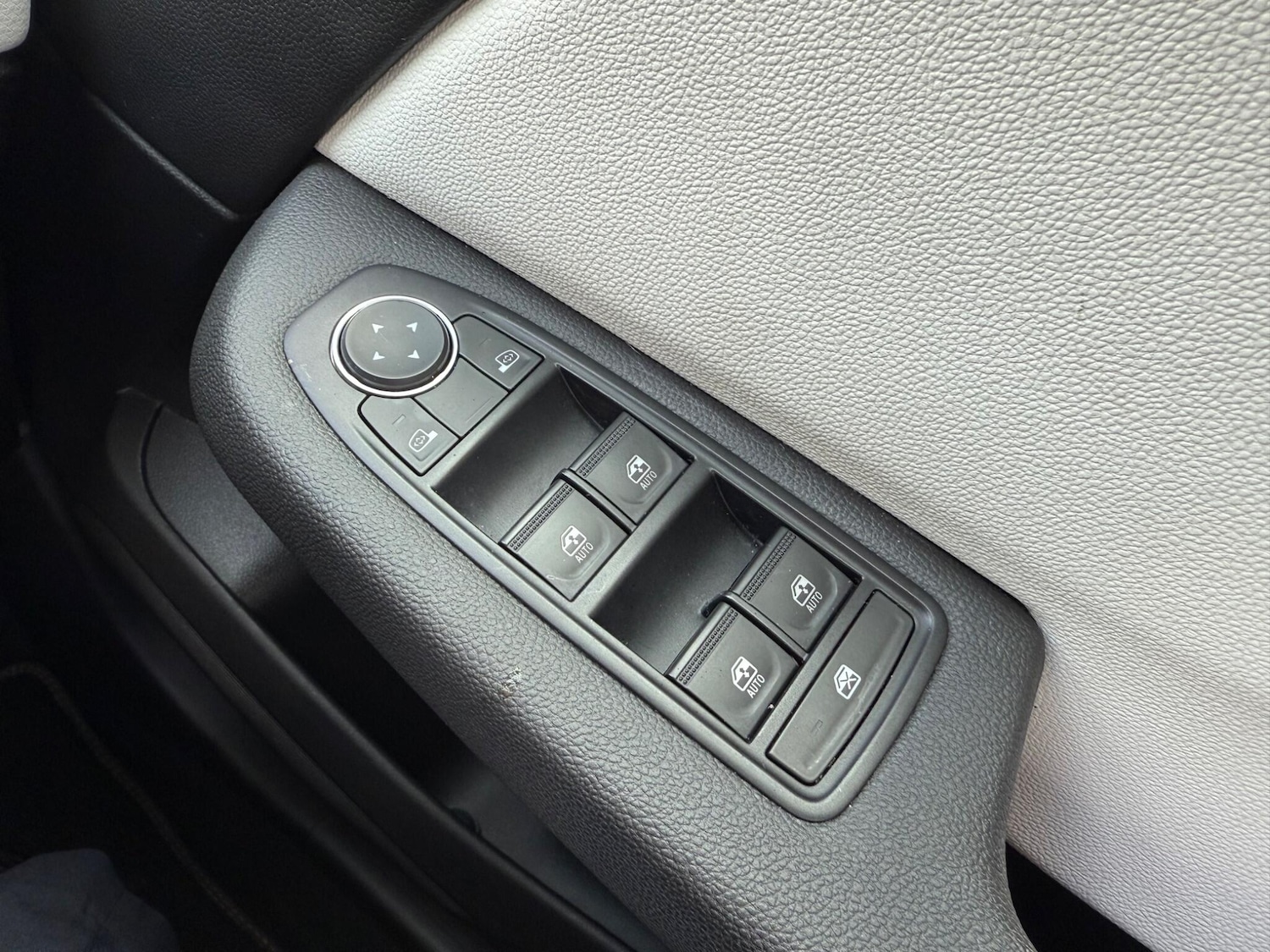 Used Renault Clio 2022 for sale - 76484485: Photo 37