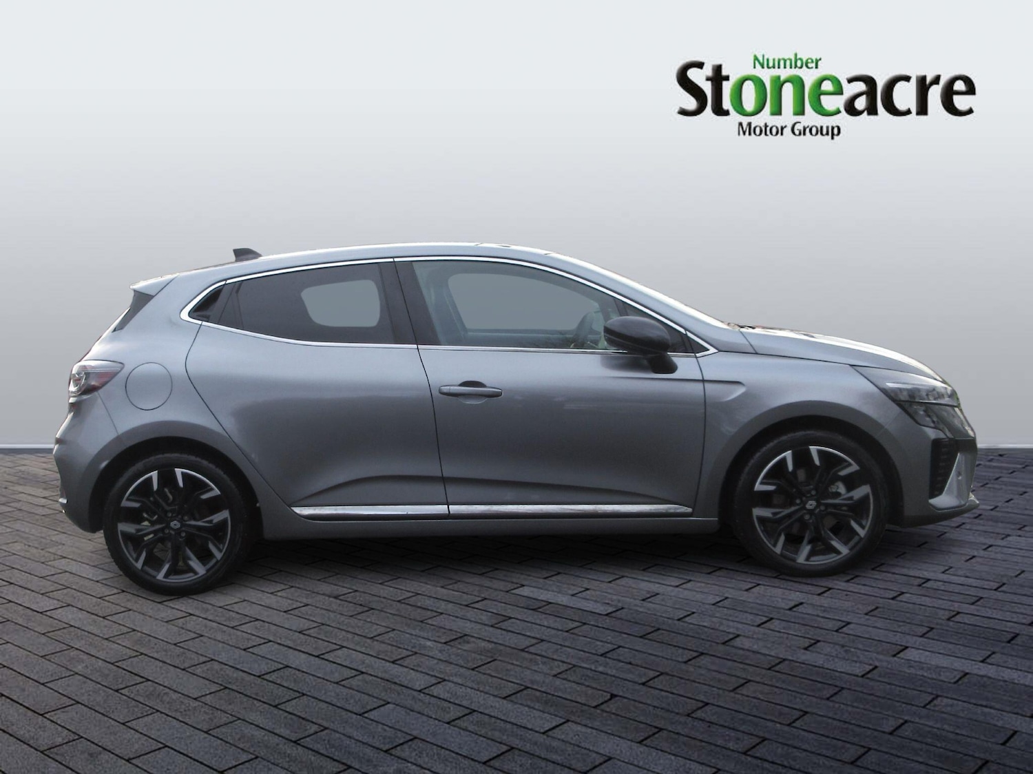 Used Renault Clio for sale - 77496334: Photo 2