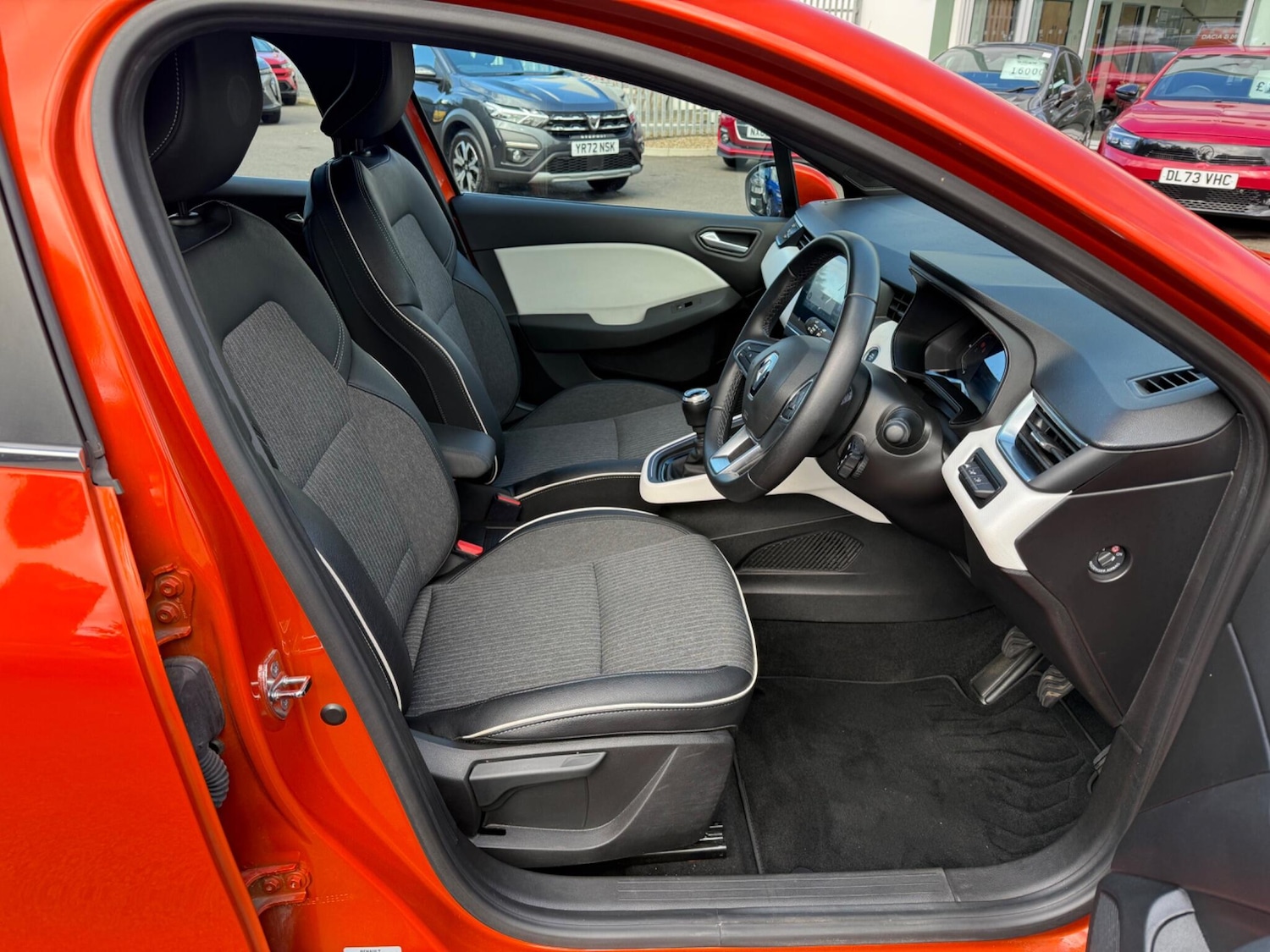 Used Renault Clio 2022 for sale - 76484738: Photo 15