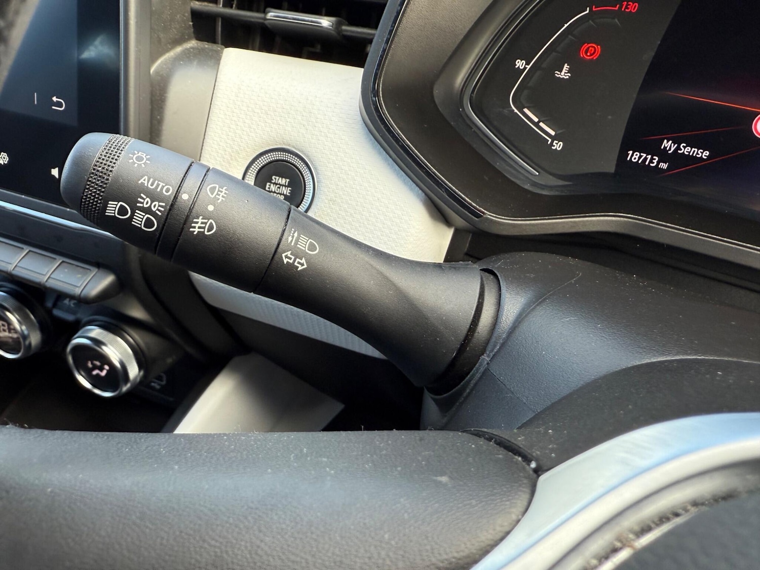 Used Renault Clio 2022 for sale - 76484738: Photo 36