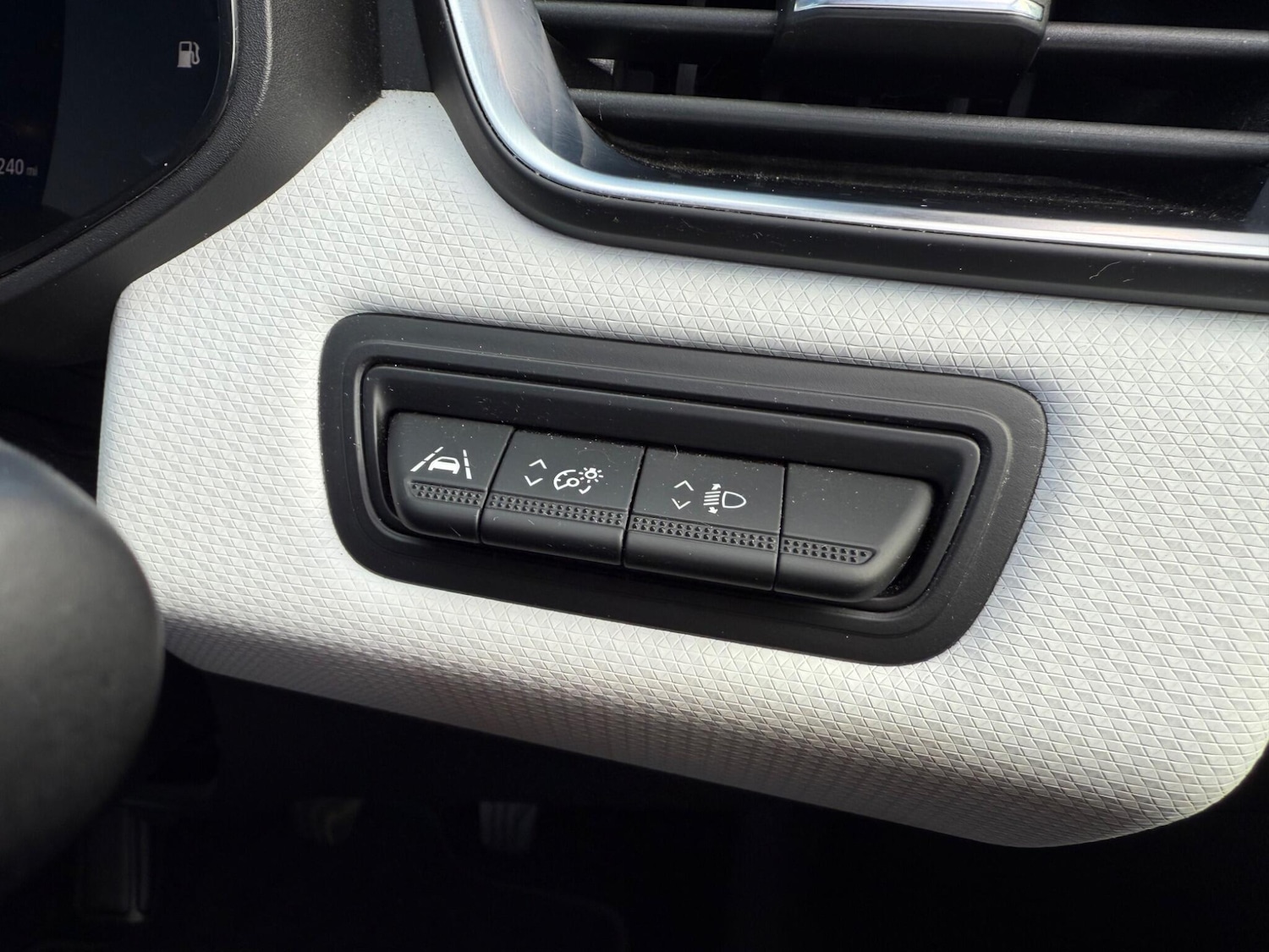 Used Renault Clio 2022 for sale - 76484738: Photo 39