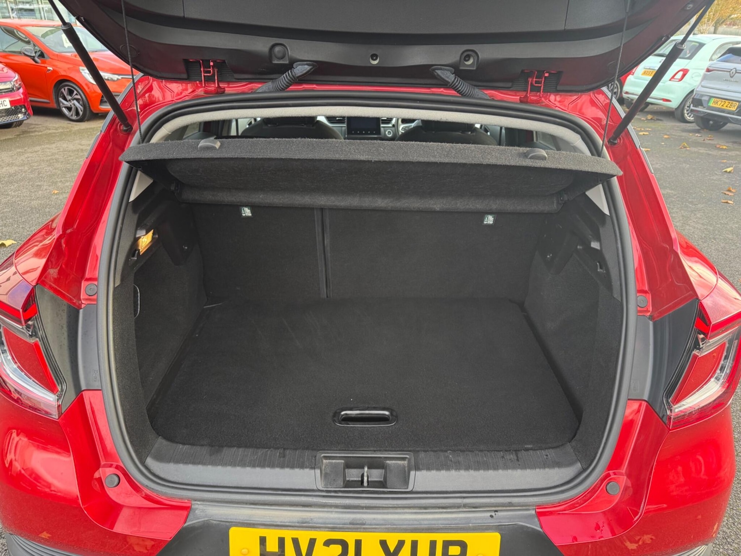 Used Renault Captur 2021 for sale - 76926125: Photo 23