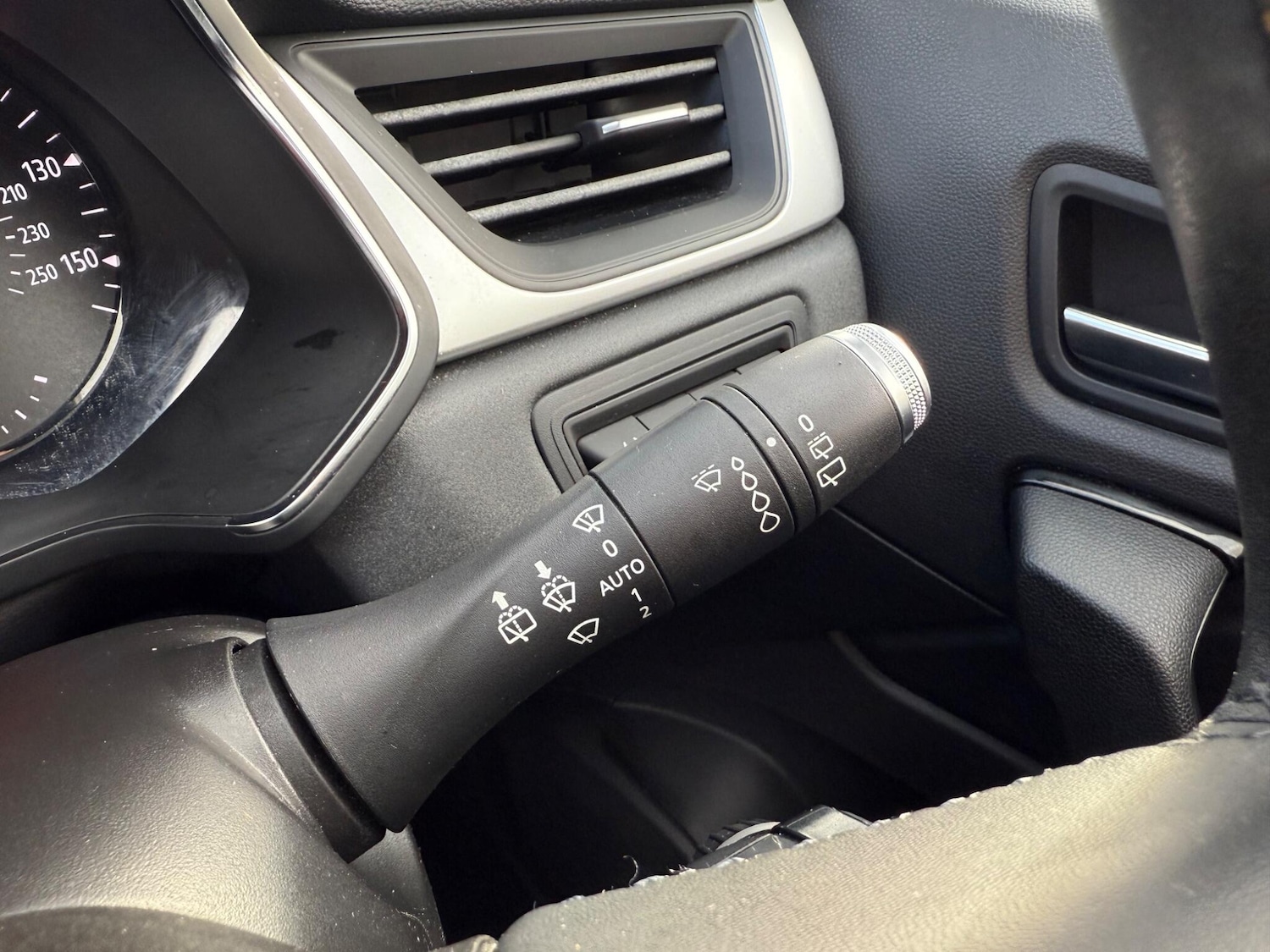 Used Renault Captur 2021 for sale - 76926125: Photo 36