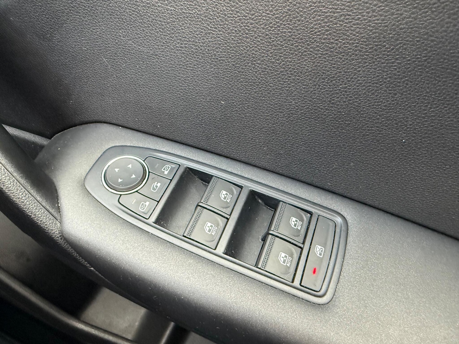 Used Renault Captur 2021 for sale - 76926125: Photo 39