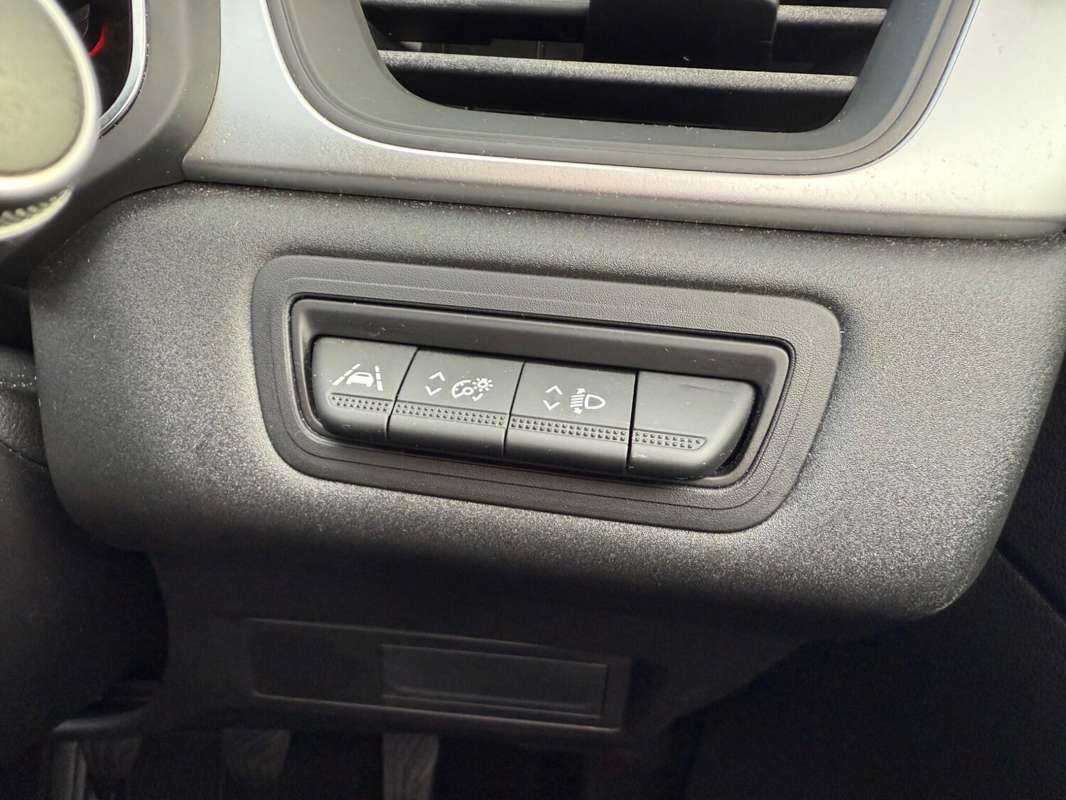 Used Renault Captur 2021 for sale - 76926125: Photo 40