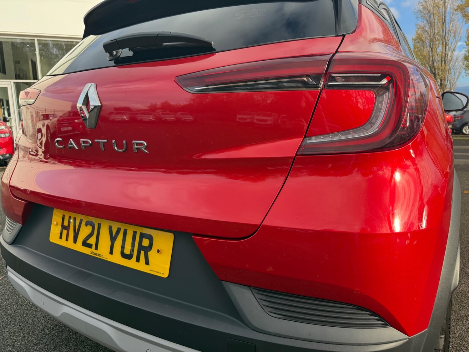 Used Renault Captur 2021 for sale - 76926125: Photo 9