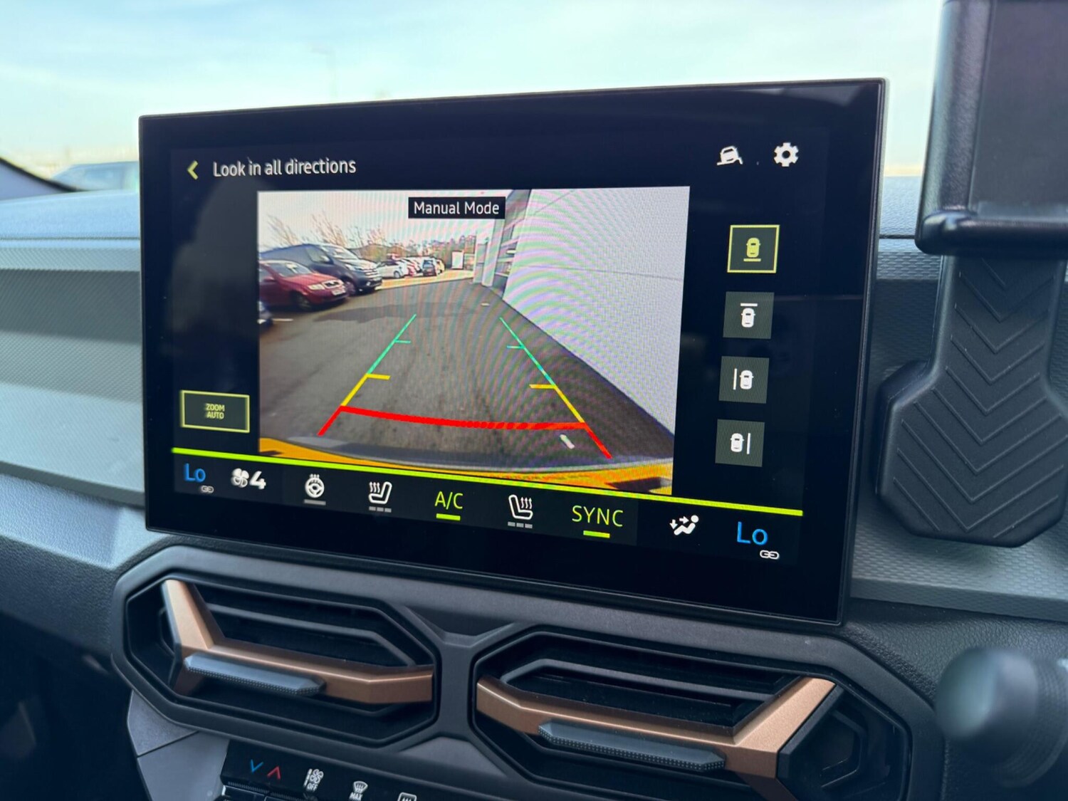 Used Dacia Bigster 2025 for sale - 77940044: Photo 33