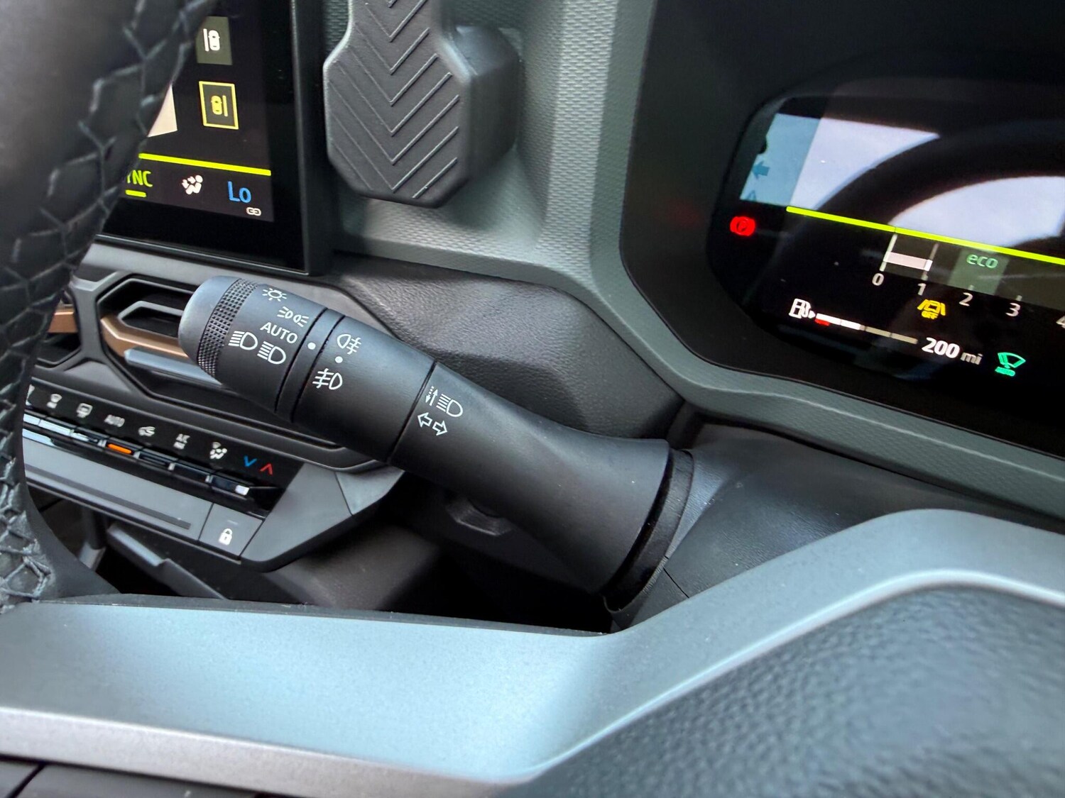 Used Dacia Bigster 2025 for sale - 77940044: Photo 45