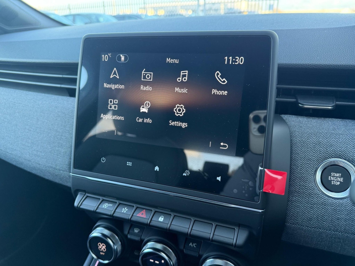 Used Renault Clio 2025 for sale - 76898443: Photo 27