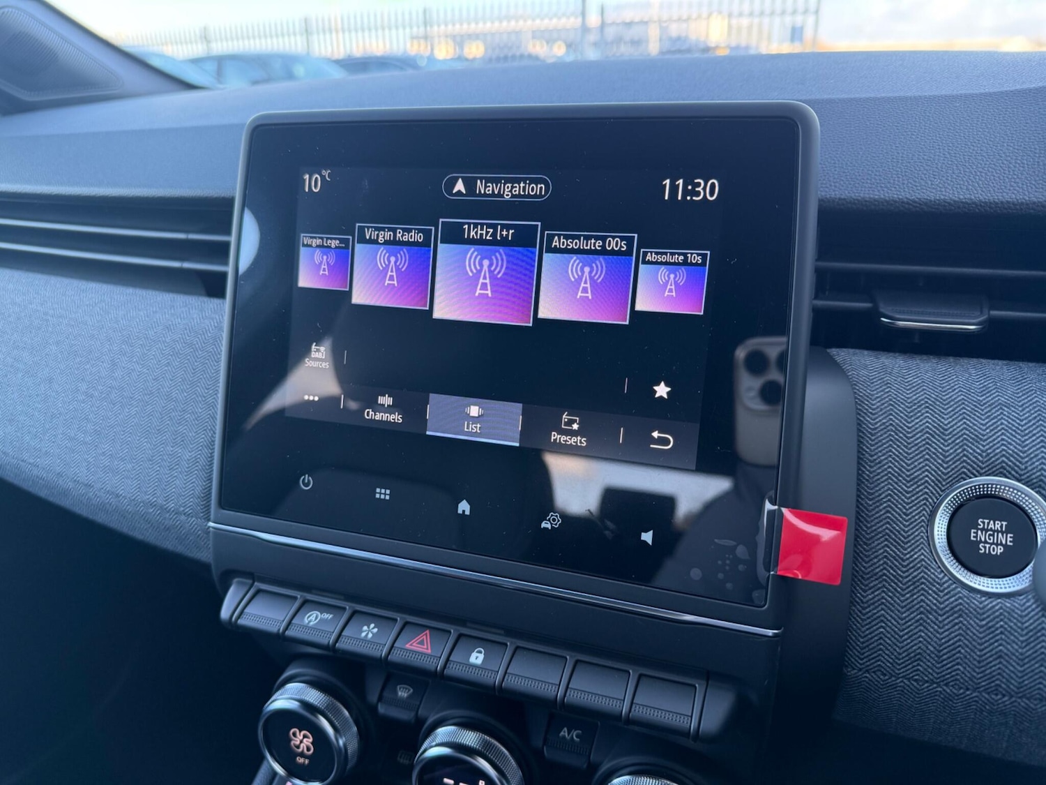 Used Renault Clio 2025 for sale - 76898443: Photo 28