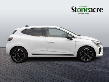 Used Renault Clio 2025 for sale - 76898443: Photo